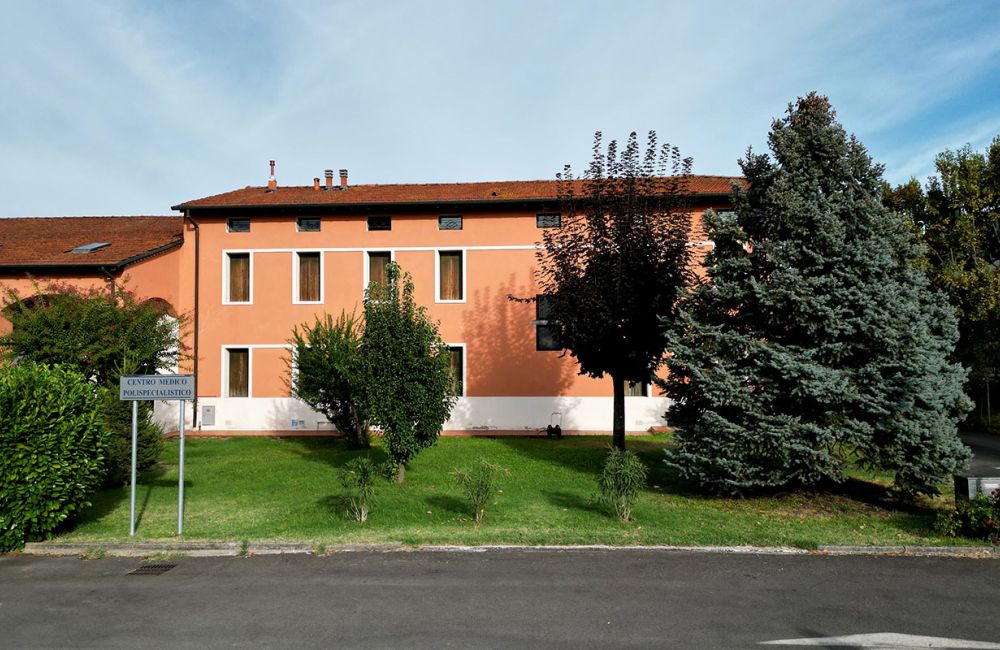 Vista esterna frontale della sede del Centro Eubiotica